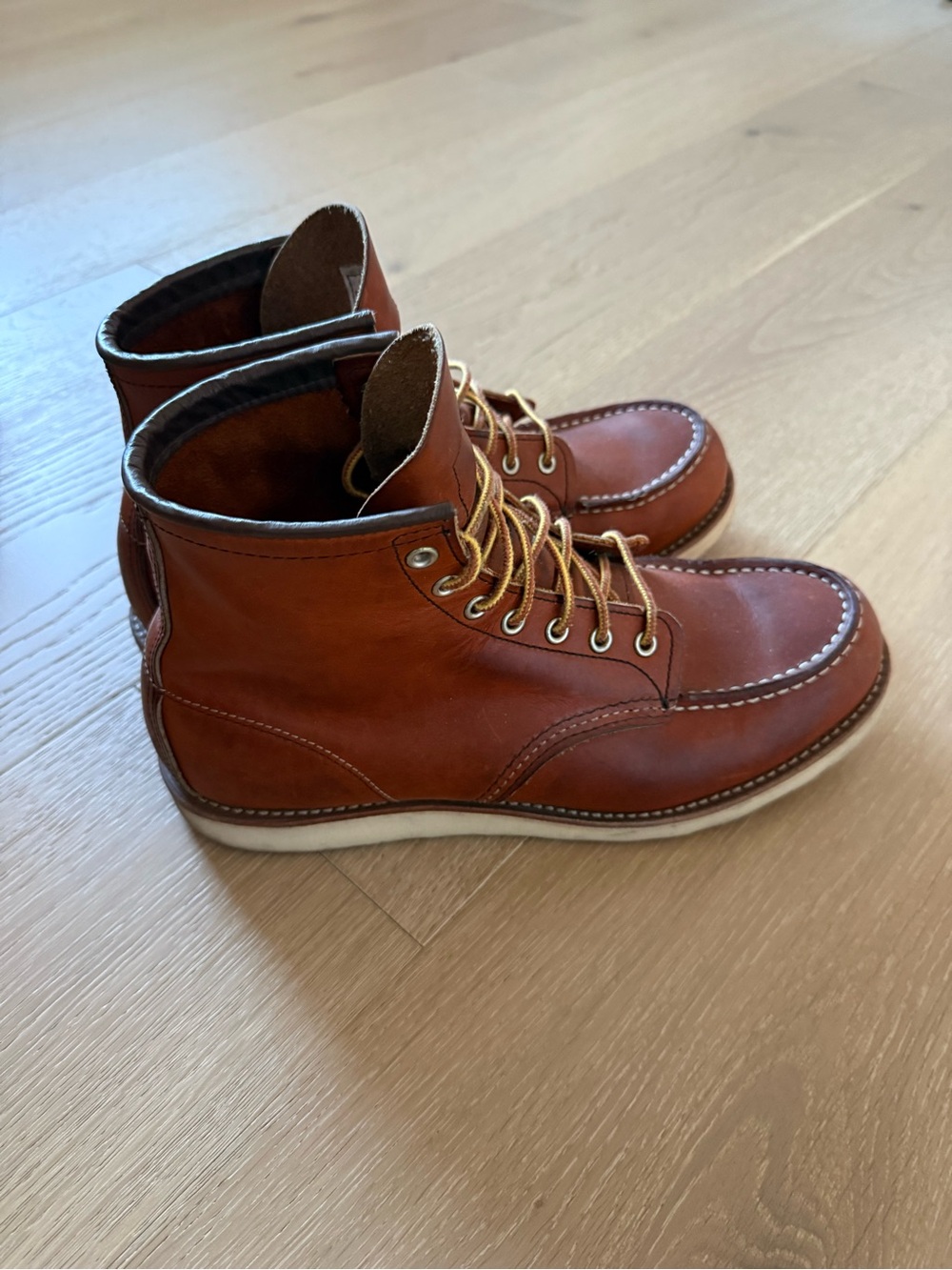 Red Wing Shoes Classic Moc Toe Heritage #875 6” Boot - Picture 2 of 10